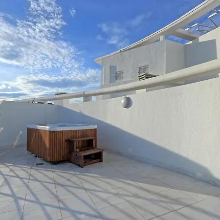 006 - Infinity View Penthouse - Comfortholidays
